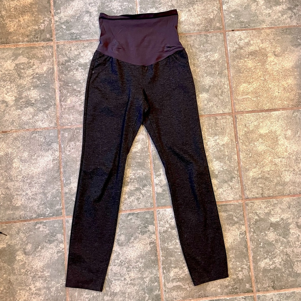 Gray maternity leggings